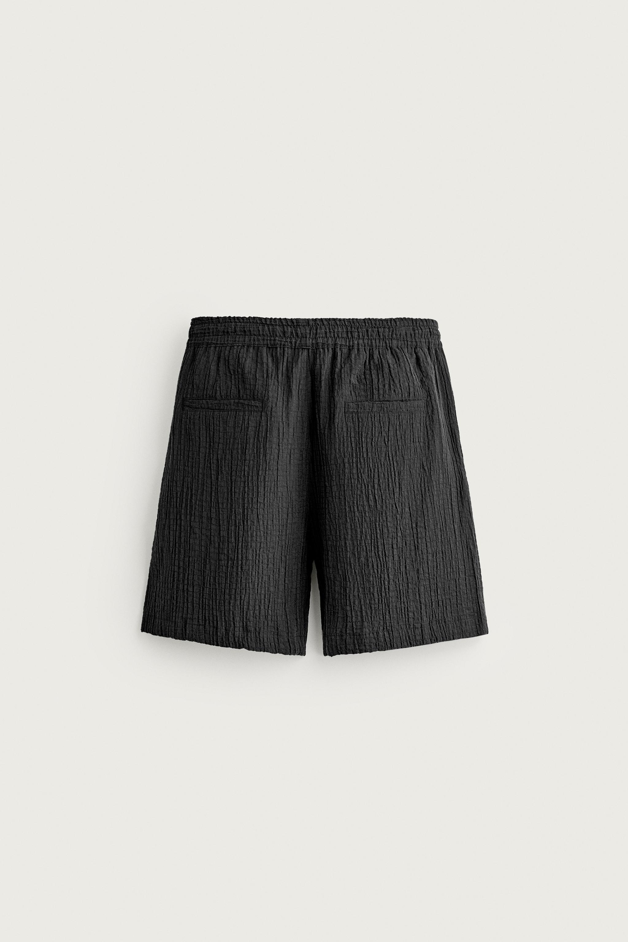 TEXTURED RELAXED FIT SHORTS
